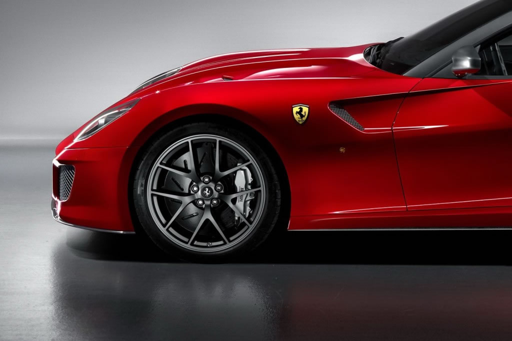 Look Smart Ferrari 599GTO 2010年　レッド Look Smart Ferrari 599GTO 2010年 レッド（Ferrari launches