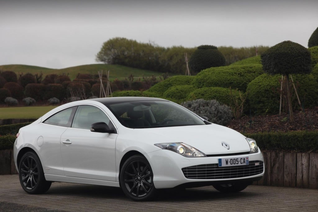 Renault reveals the Laguna Coupe Monaco GP edition
