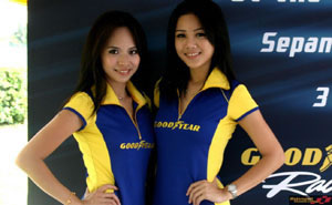 Goodyear Racing Drag Goodyear venture into Drag Racing - Sgcarmart