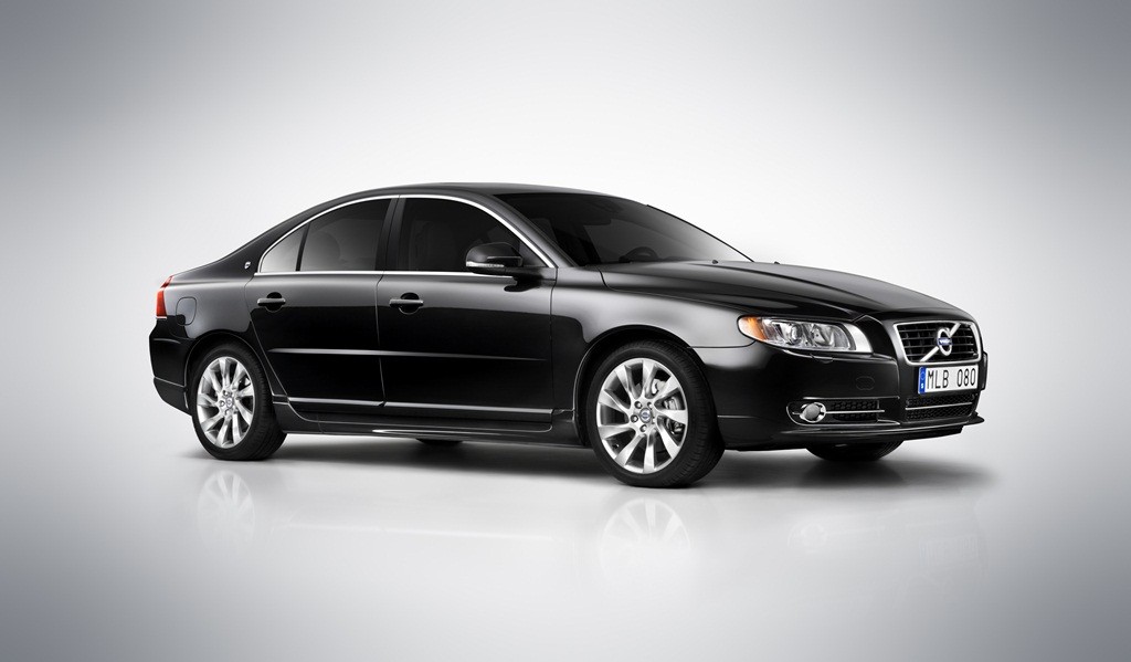 Volvo S80 Executive and V70 R-Design released
