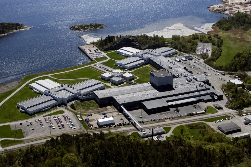 Volvo to close C70 production plant