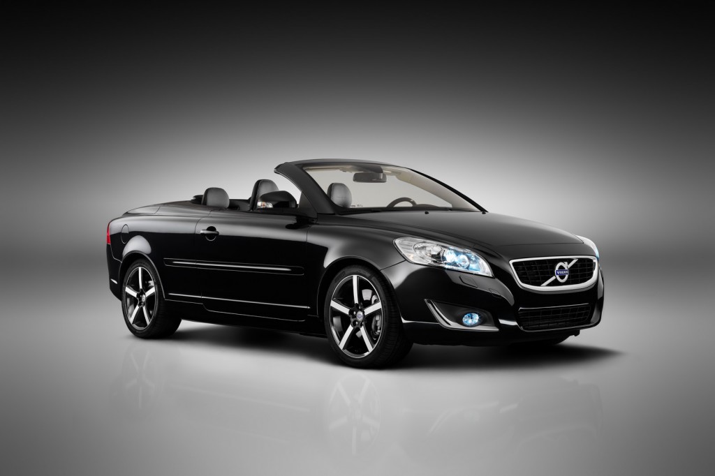 Volvo C70 Inscription Edition at the Los Angeles Motor Show