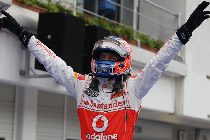 Button celebrates 200th race start with victory in Hungary - Sgcarmart