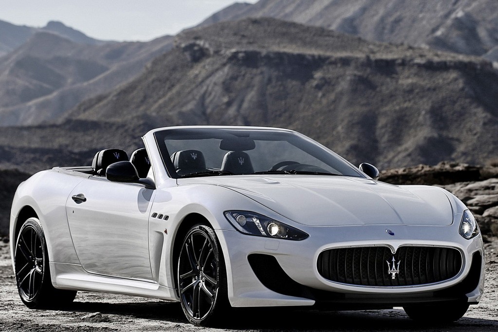 New Maserati GranCabrio MC Stradale breaks cover ahead of Paris