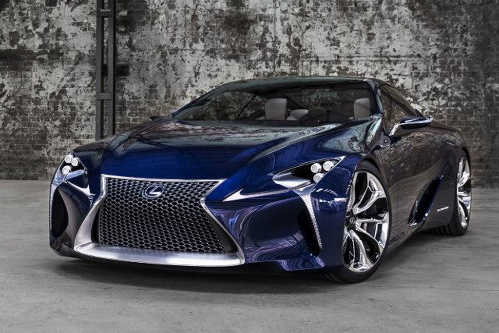 Lexus brings a new model and a concept to Geneva