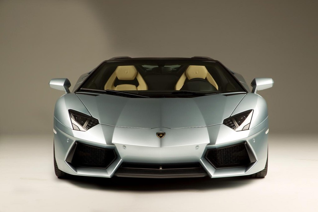 Sold out: Lamborghini Aventador Roadster 's pre-orders filled through mid 2014