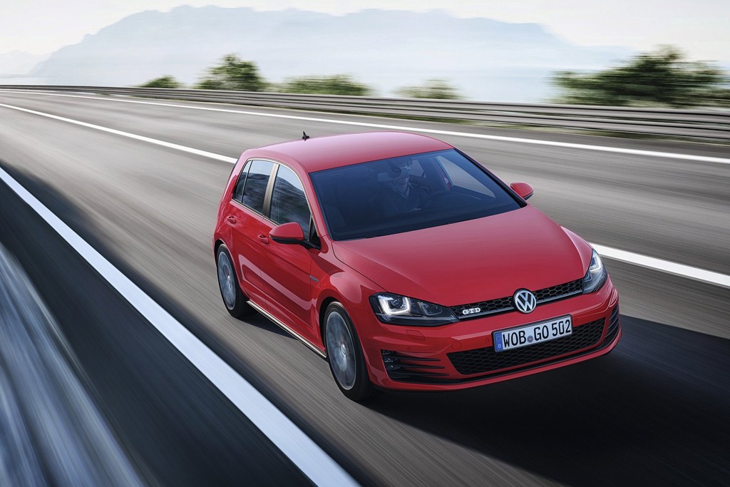 Volkswagen unveils the Golf GTD - the GTI's diesel sibling