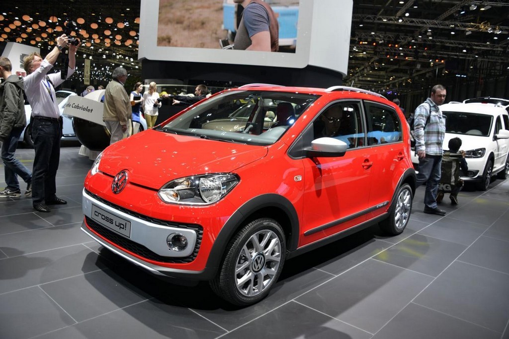 Volkswagen showcases Cross up! at Geneva - Sgcarmart