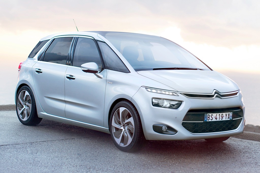 Citroen introduces the new C4 Picasso with a compact exterior but vast ...