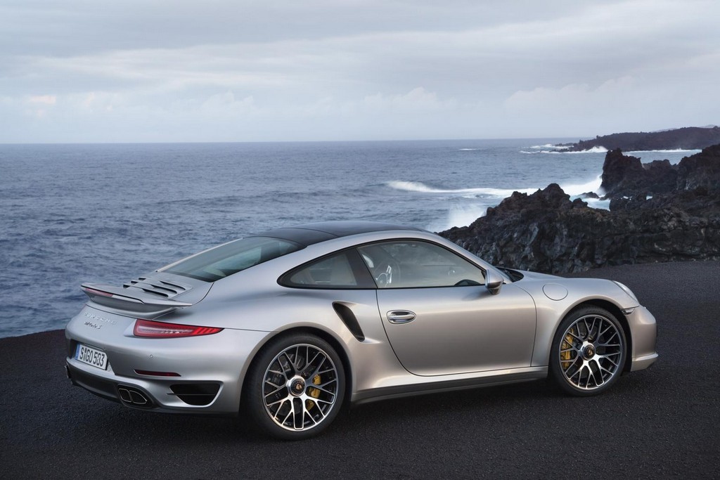 Porsche 911 GT2 set to take Geneva's grand stage in 2014