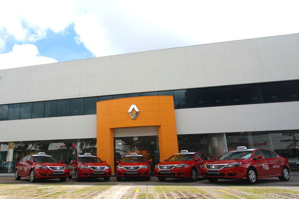 500 Renault Latitude Trans Cab taxis to ply roads