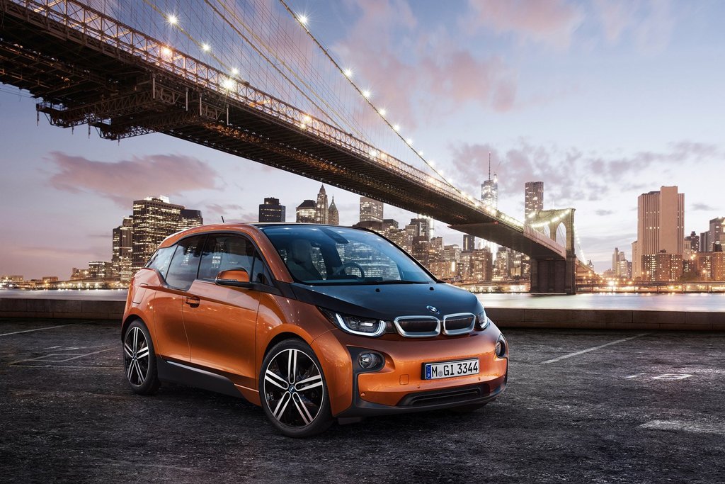 BMW unveils production ready i3