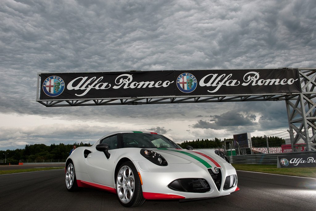 Alfa Romeo returns to U.K. as official safety car for superbike championship