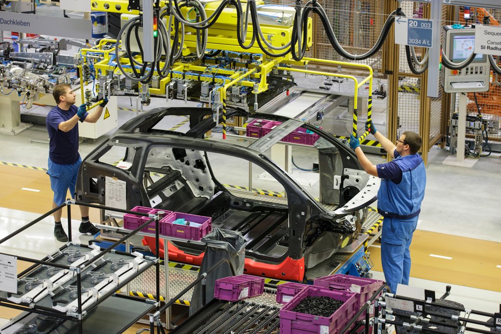 BMW Group begins series production of the BMW i3 electric car in Germany