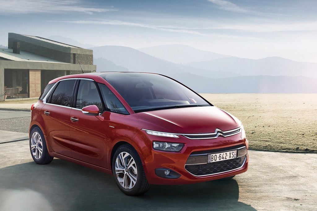 Citroen C4 Picasso awarded Golden Steering Wheel