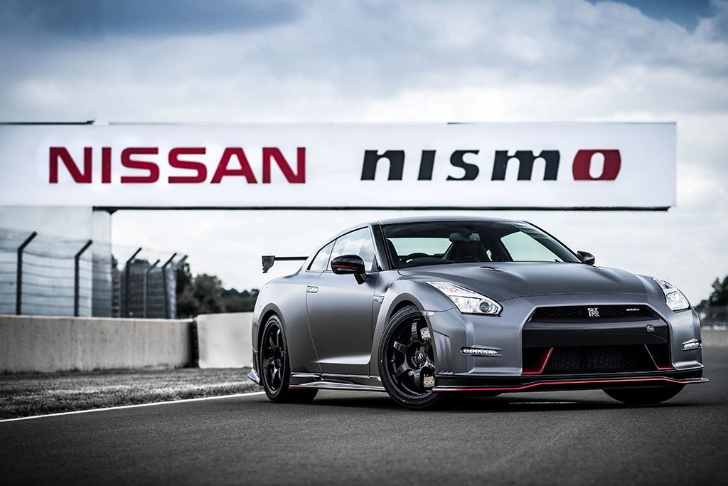 Gran Turismo6 fans can now download the new GT-R Nismo