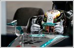 Hamilton emerged victorious as Rosberg retires at the Singapore Grand Prix
