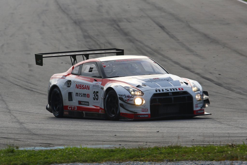 Nissan GT-R to race again at Bathurst