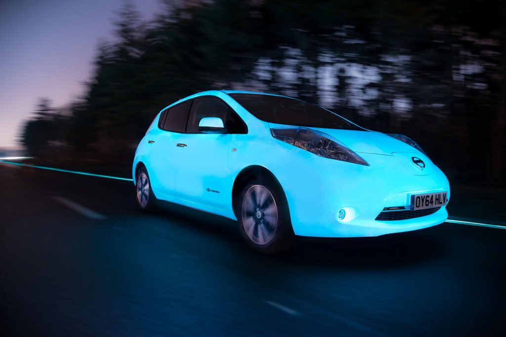 Nissan Leaf has the first glow-in-the-dark car plying the highway