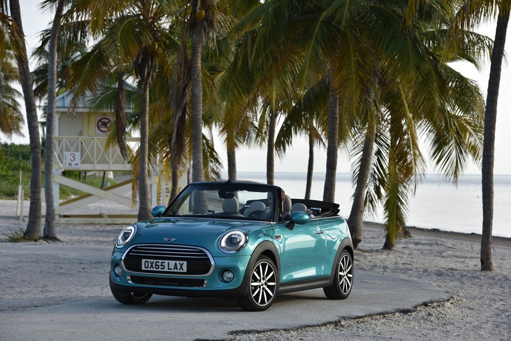 MINI launches its new dynamic and stylish MINI Convertible