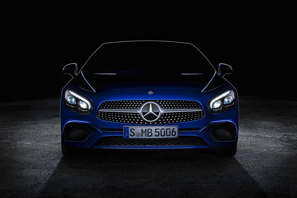 Mercedes-Benz releases teaser image of updated SL-Class