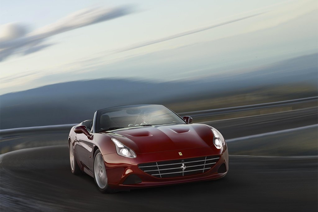 Ferrari California T receives new Handling Speciale option