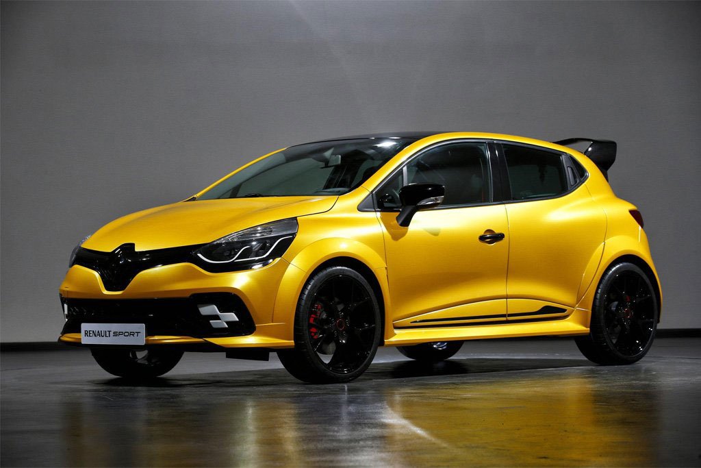 Two powerplants and three chassis: new Clio R.S. packs a host of technologies