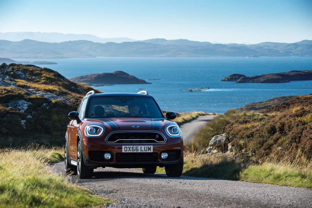 All new MINI Countryman premiered