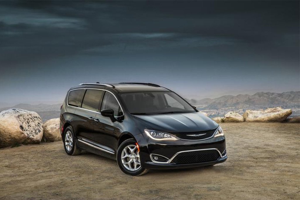 All new Chrysler Pacifica Minivan earns NHTSA's five-star overall ...