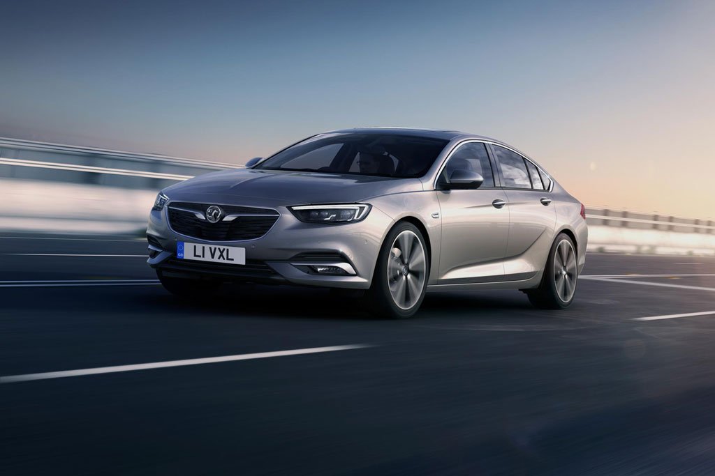 All new Opel Insignia gets all-wheel drive with torque vectoring