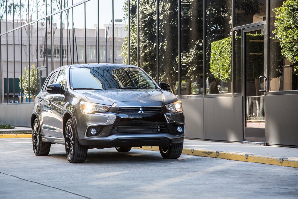 Mitsubishi debuts 2017 Outlander Sport Limited Edition at Chicago Auto Show