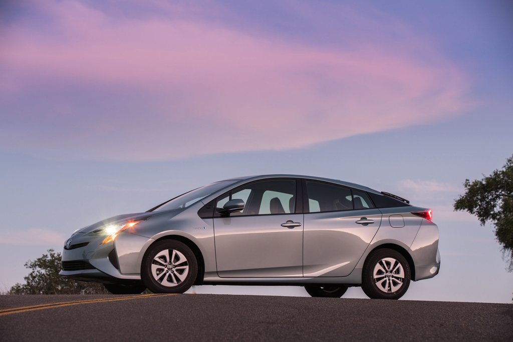 Worldwide sales of Toyota hybrid vehicles surpass 10 million units