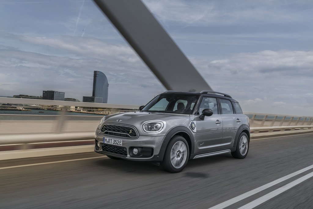 MINI Cooper S E Countryman All4 makes U.K. premiere at Goodwood Festival