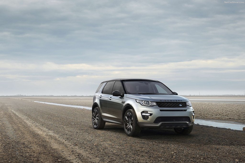 Land Rover introduces advanced Ingenium diesel engine to the Discovery Sport