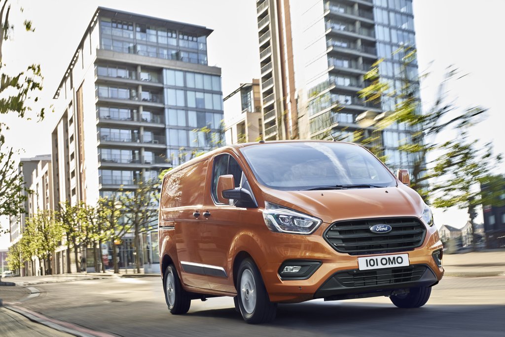 Ford introduces the new Transit Custom one-tonne commercial vehicle to Europe