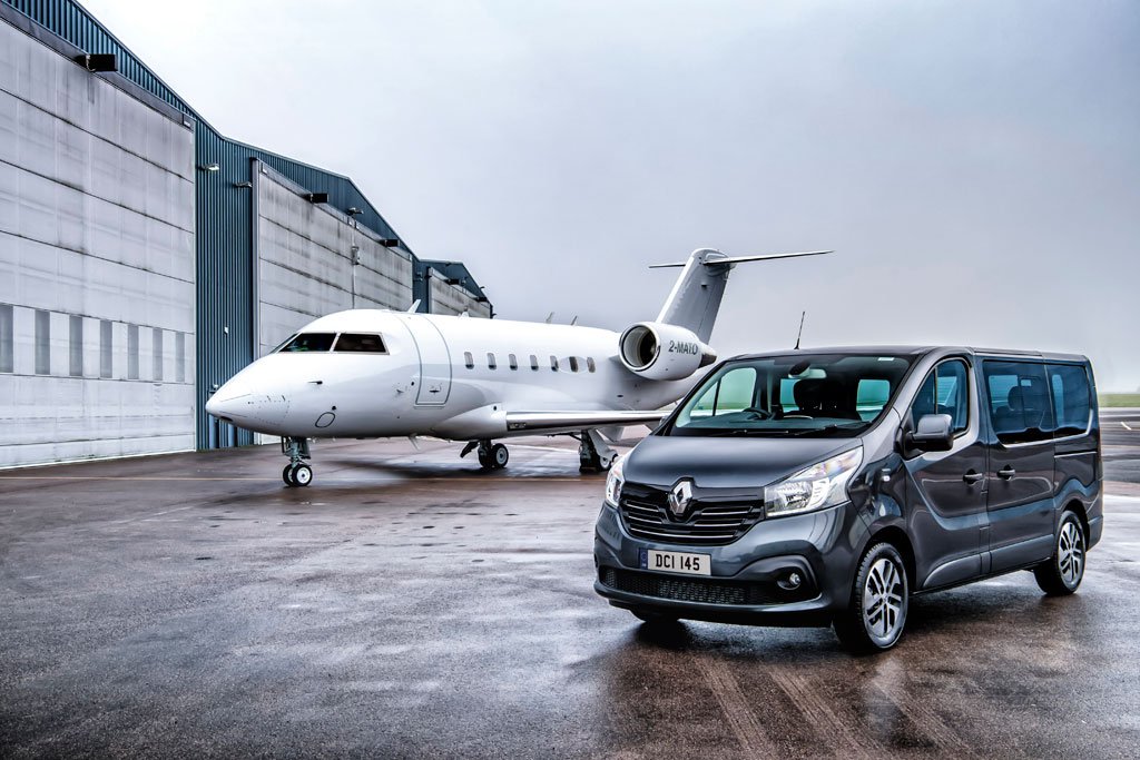 Renault Trafic Spaceclass opens for orders in the U.K.