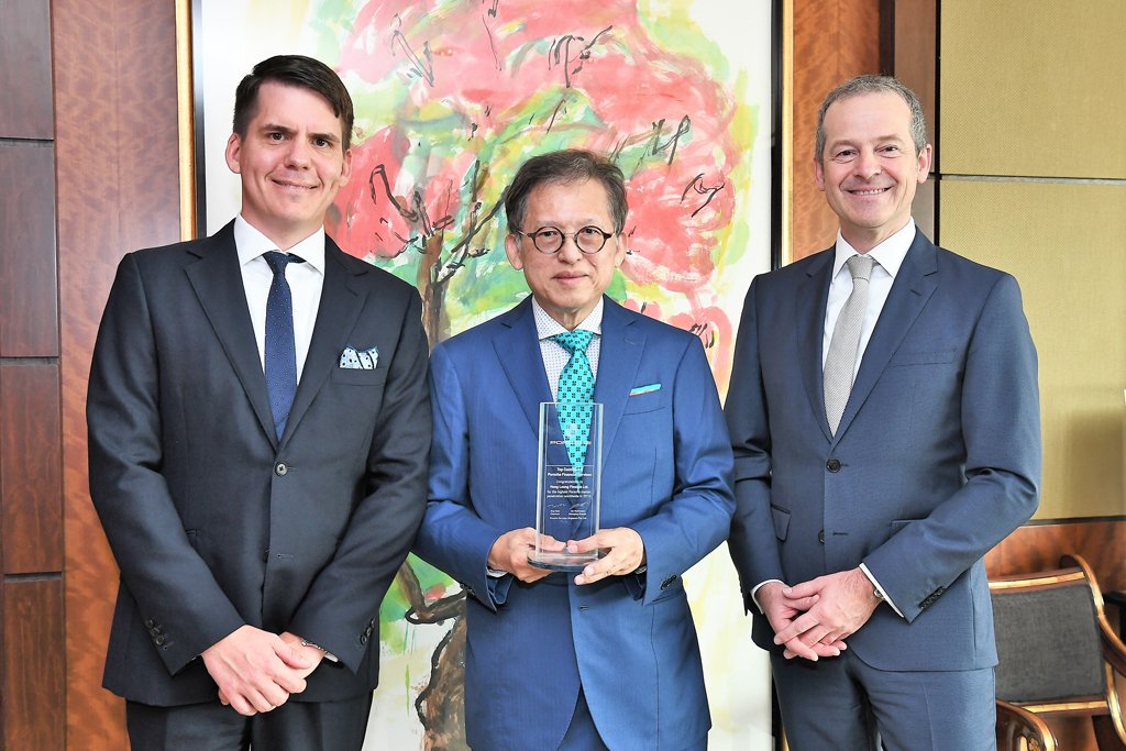Porsche Financial Services a big hit in Singapore - Sgcarmart