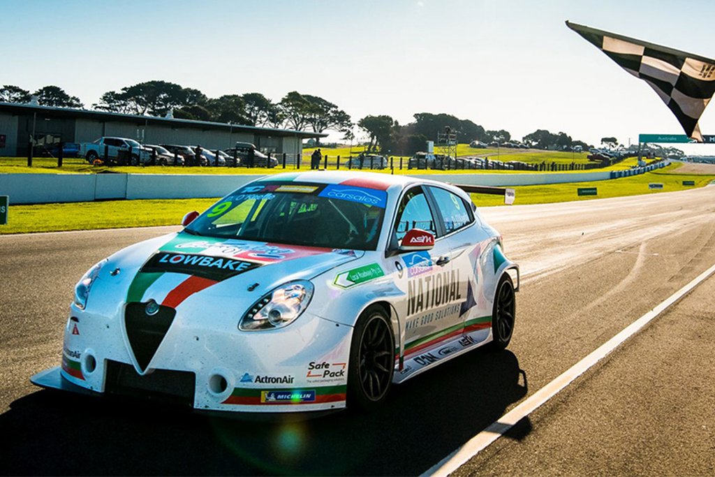 First victory in Australia for the Alfa Romeo Giulietta Veloce TCR