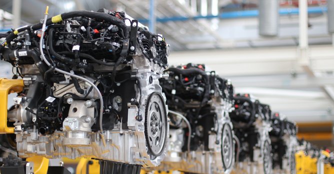 range rover engine manufacturer