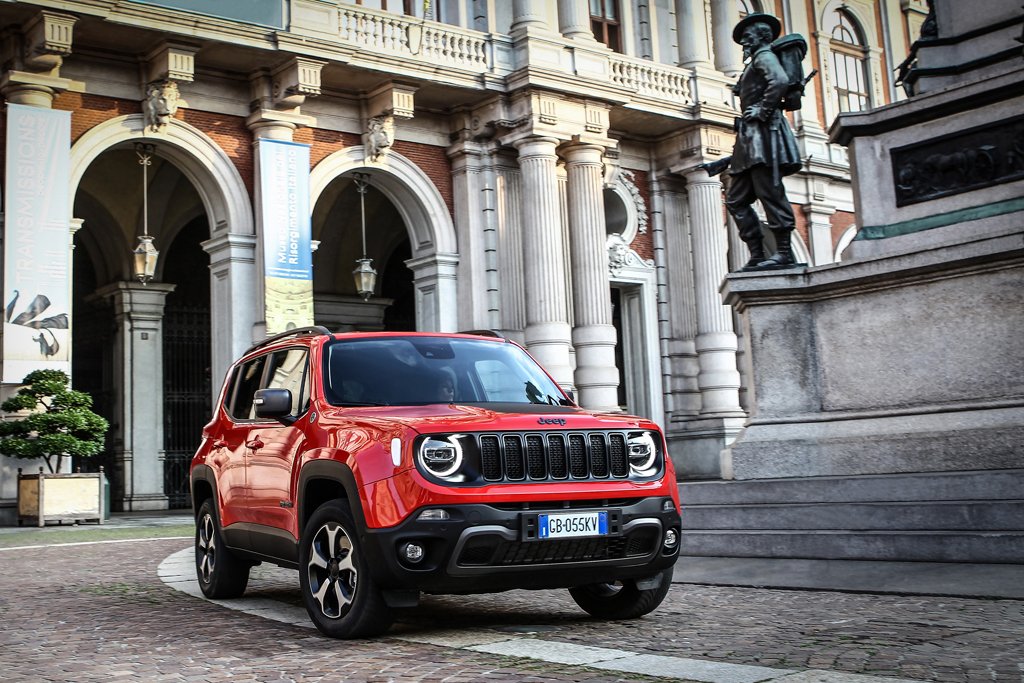 Jeep reveals the new Renegade 4xe, the first electrified jeep