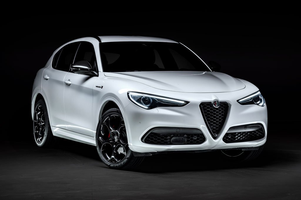 Alfa Romeo introduces the Stelvio Veloce Ti for the 2021 model year