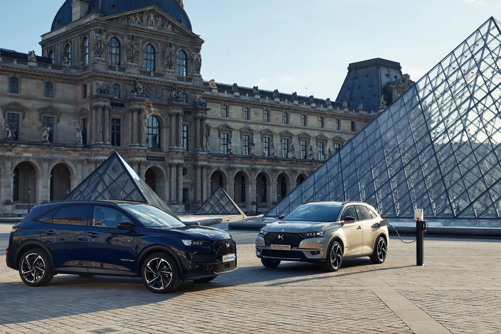 DS Automobiles reveals the DS 7 Crossback Lourve