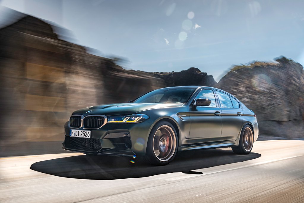 BMW Unveils Facelifted M5