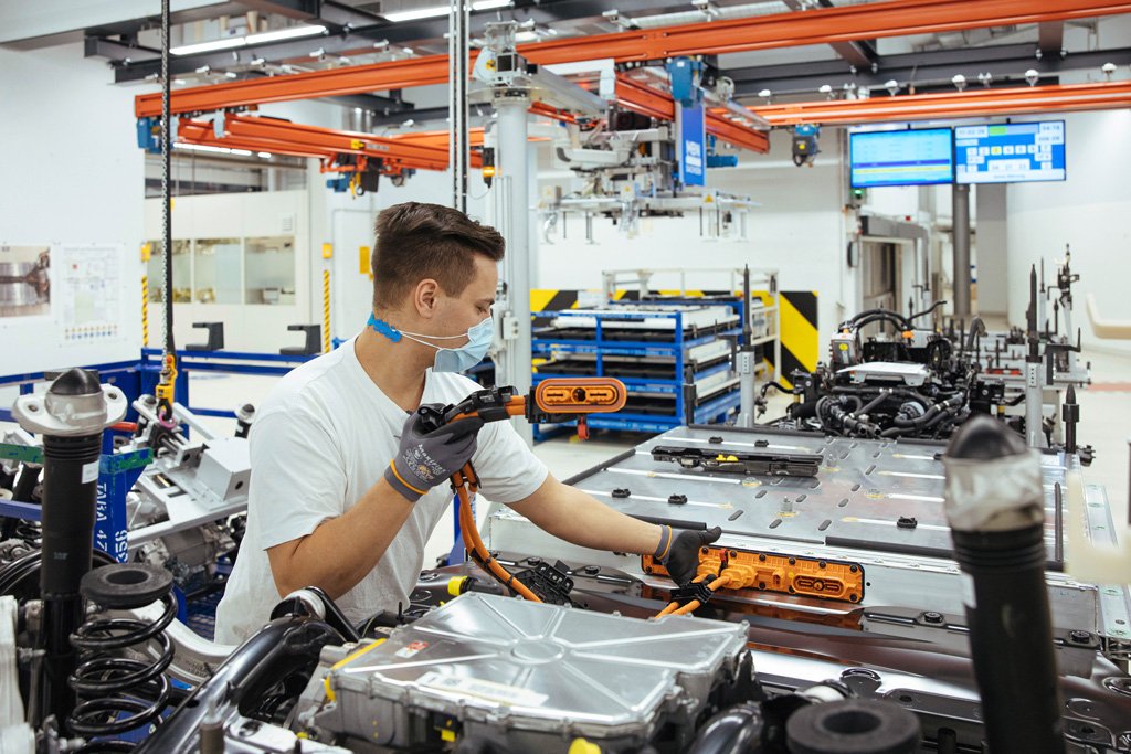 Production of the Volkswagen ID.3 begins at Volkswagen's Transparent Factory