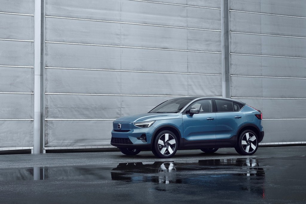 The Volvo C40 Recharge coupe crossover launches a new era for the brand ...