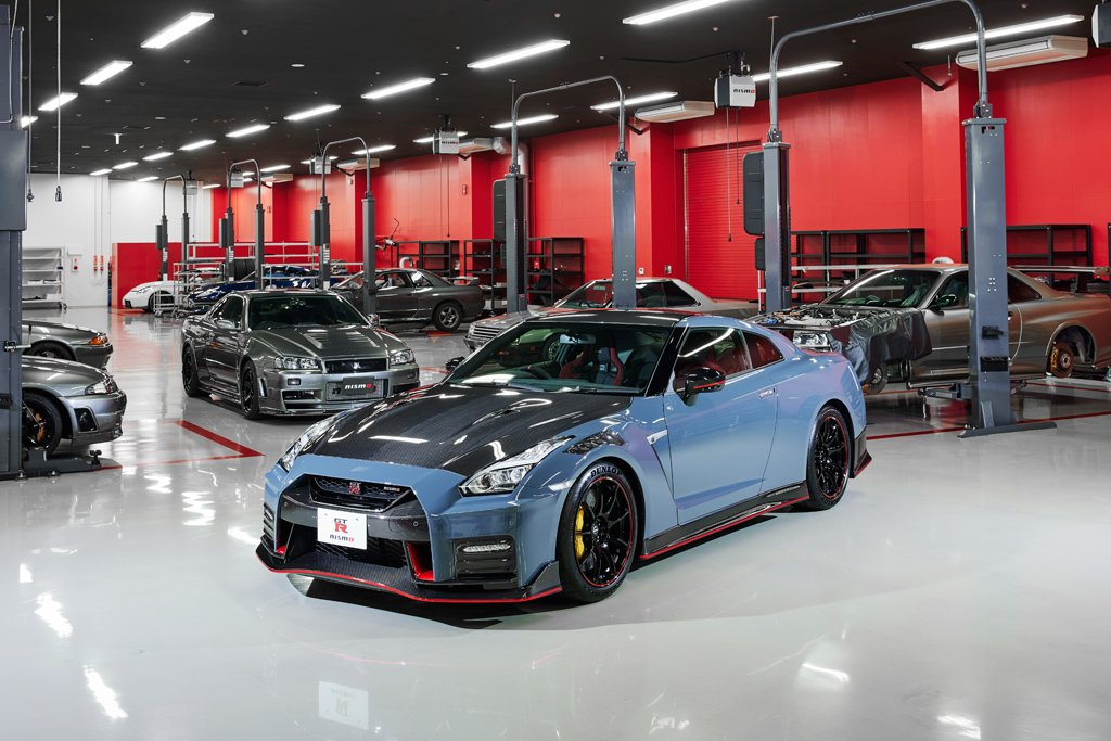 Nissan Skyline Nismo editions unveiled as Japan-only specials - Drive