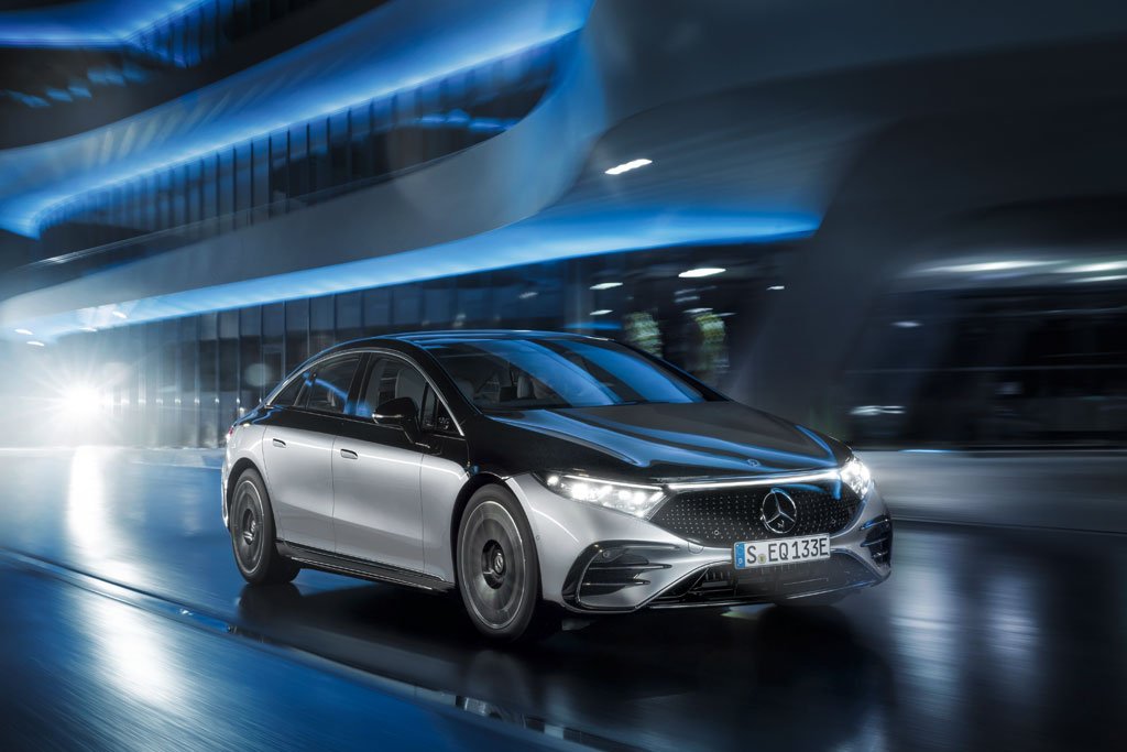 Mercedes-Benz EQS luxury electric sedan revealed