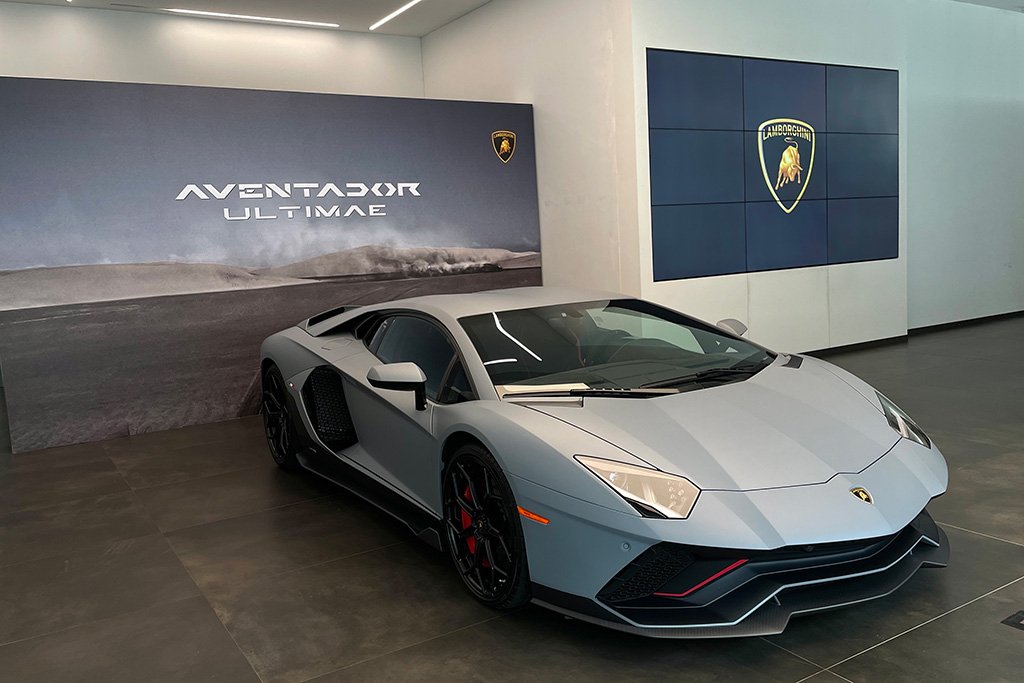 Lamborghini Singapore presents the Aventador LP780-4 Ultimae