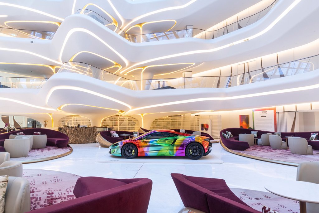 McLaren Automotive unveils new Artura Art Car