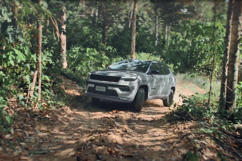 Jeep launches a new campaign ad that has animals getting a little frisky